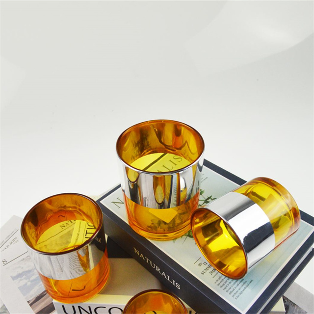 fluted-glass-candle-holder-DRL231053