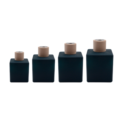 High Quality Home Decoration Round Black Reed Diffuser Bottle Empty Reed Perfume Glass Diffuser Bottle for Aroma Oil